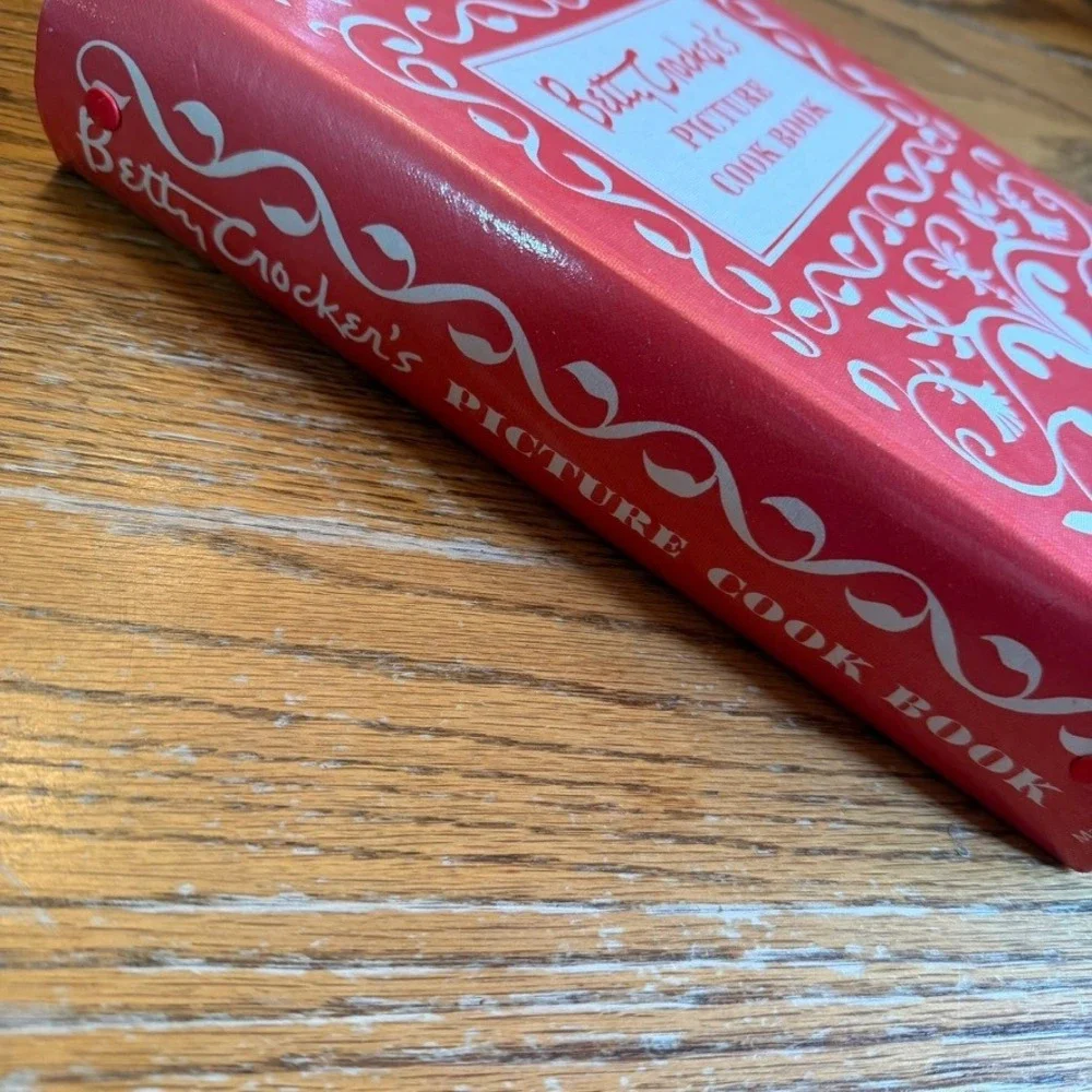 Betty Crocker Picture Cook Book 1950 Facsimile 1998 Red Binder Good Condition